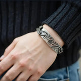 The Hydro Cuff