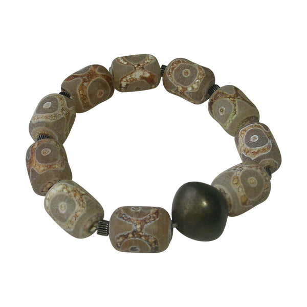 Carved Agate & Vintage Bead Stretch Bracelet